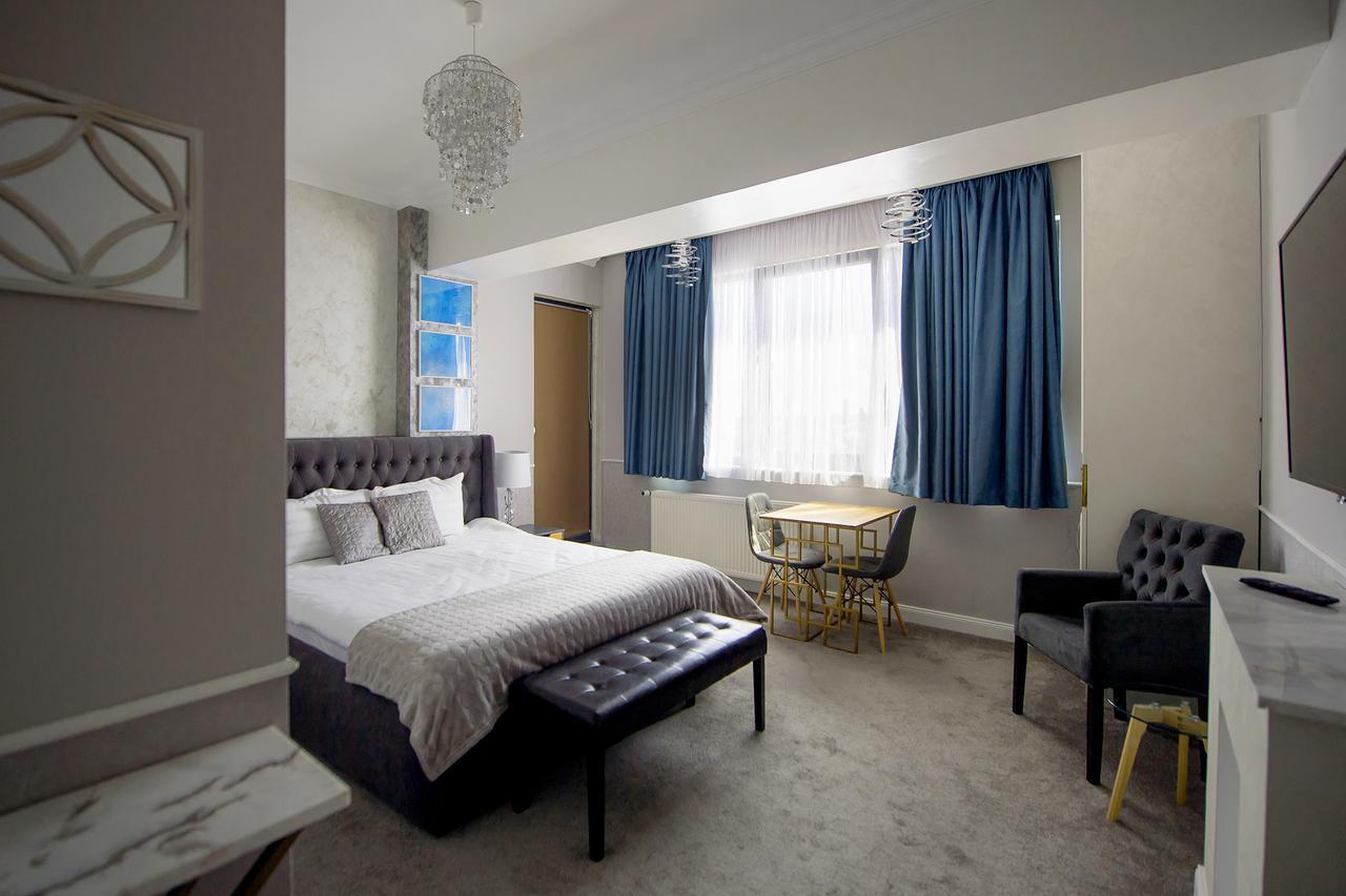 Отель Brater Luxury Бухарест Экстерьер фото