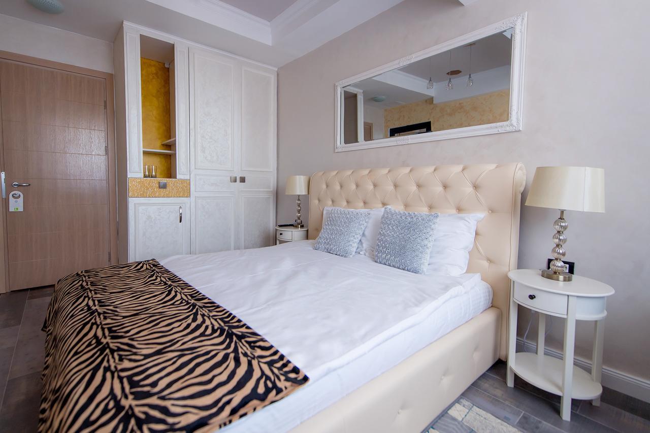 Отель Brater Luxury Бухарест Экстерьер фото