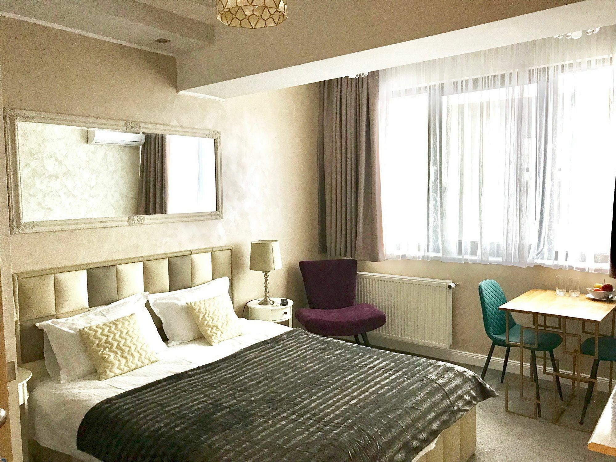 Отель Brater Luxury Бухарест Экстерьер фото